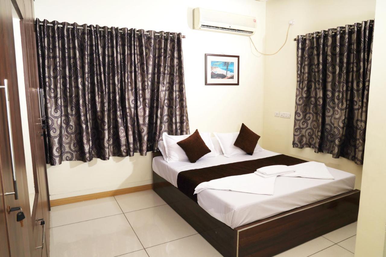 Kochi Sandra'S Home מראה חיצוני תמונה